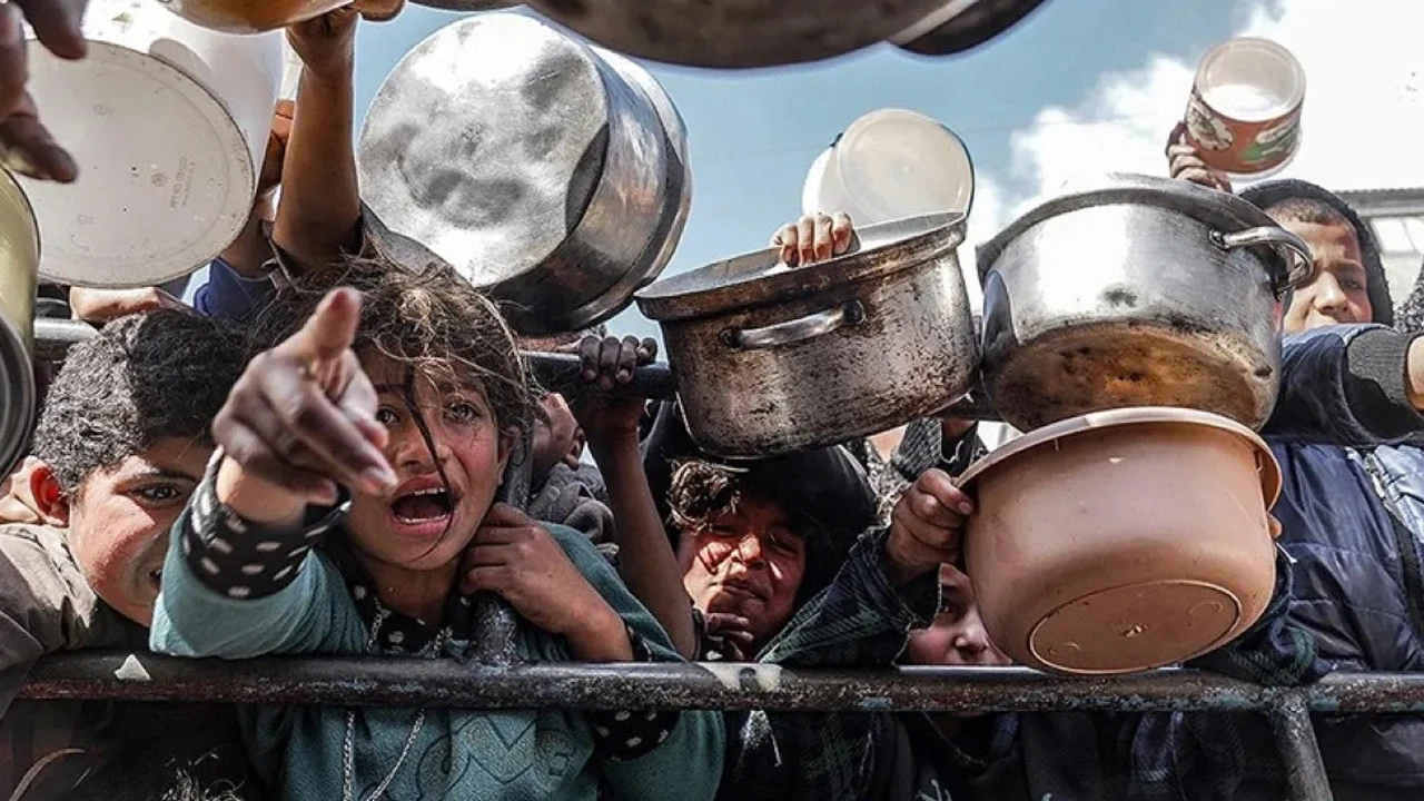 Pakistan’dan Gazze’ye 100 tonluk yeni yardım!