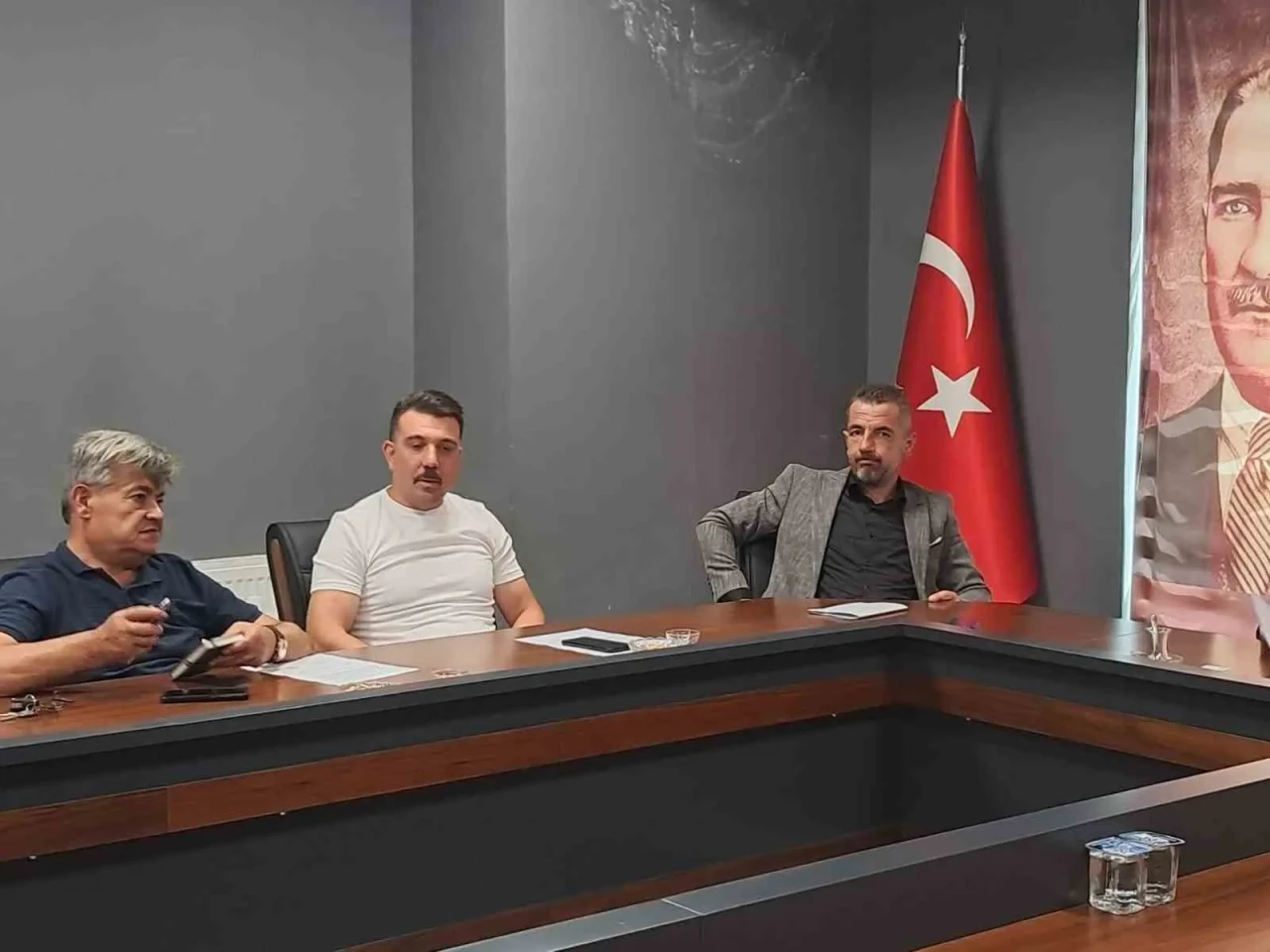 Bilecik'te MHP'li iki meclis üyesi istifa etti!