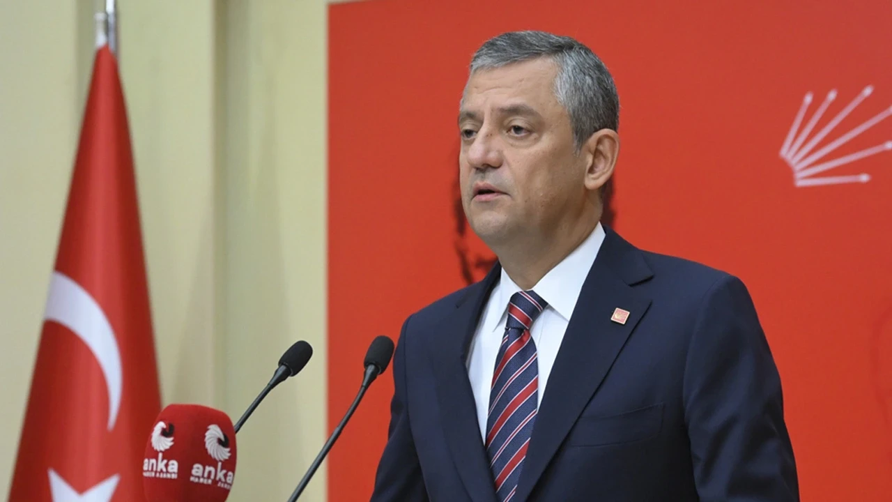 Cumhurbaşkanı Erdoğan’dan Özgür Özel’e tazminat davası!