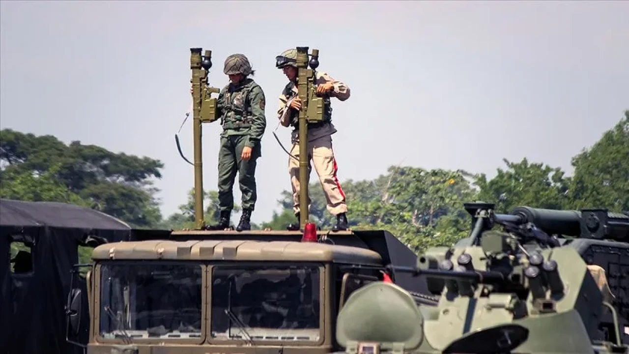 Venezuela'dan sınıra yönelik karar: 15 bin asker konuşlandırılacak