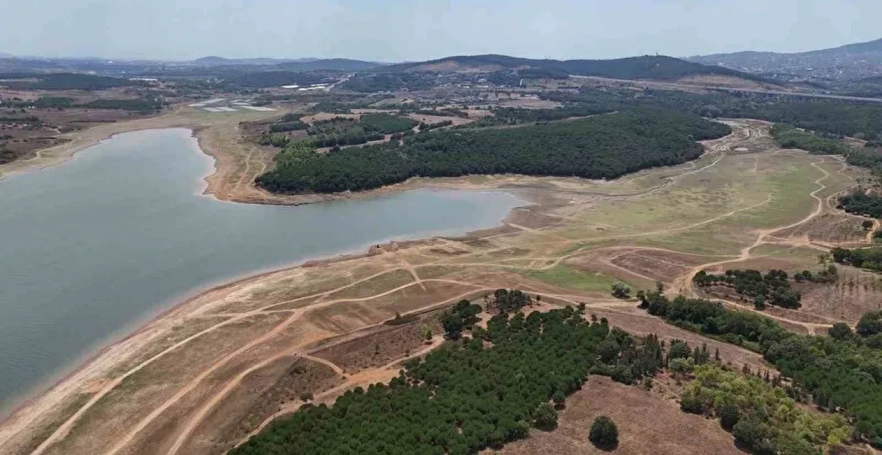 İstanbul barajlarında kuraklık alarmı: Doluluk oranı yüzde 50’nin altına geriliyor! İşte barajlarda son durum