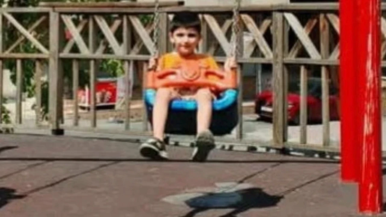 Küçükçekmece'de yürek yakan ölüm! Otizmli Adem gölde hayatını kaybetti