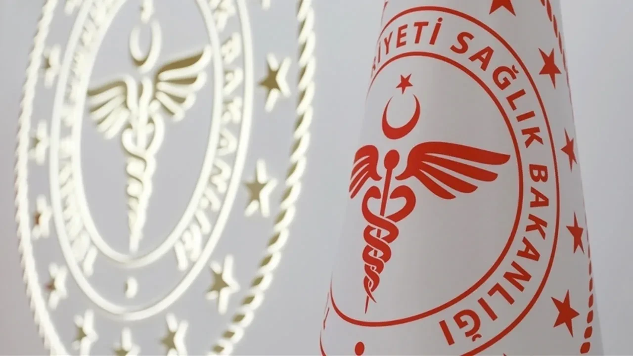 Sağlık Bakanlığı 'cinsiyet değiştirme seçeneği' iddiaları yalanladı