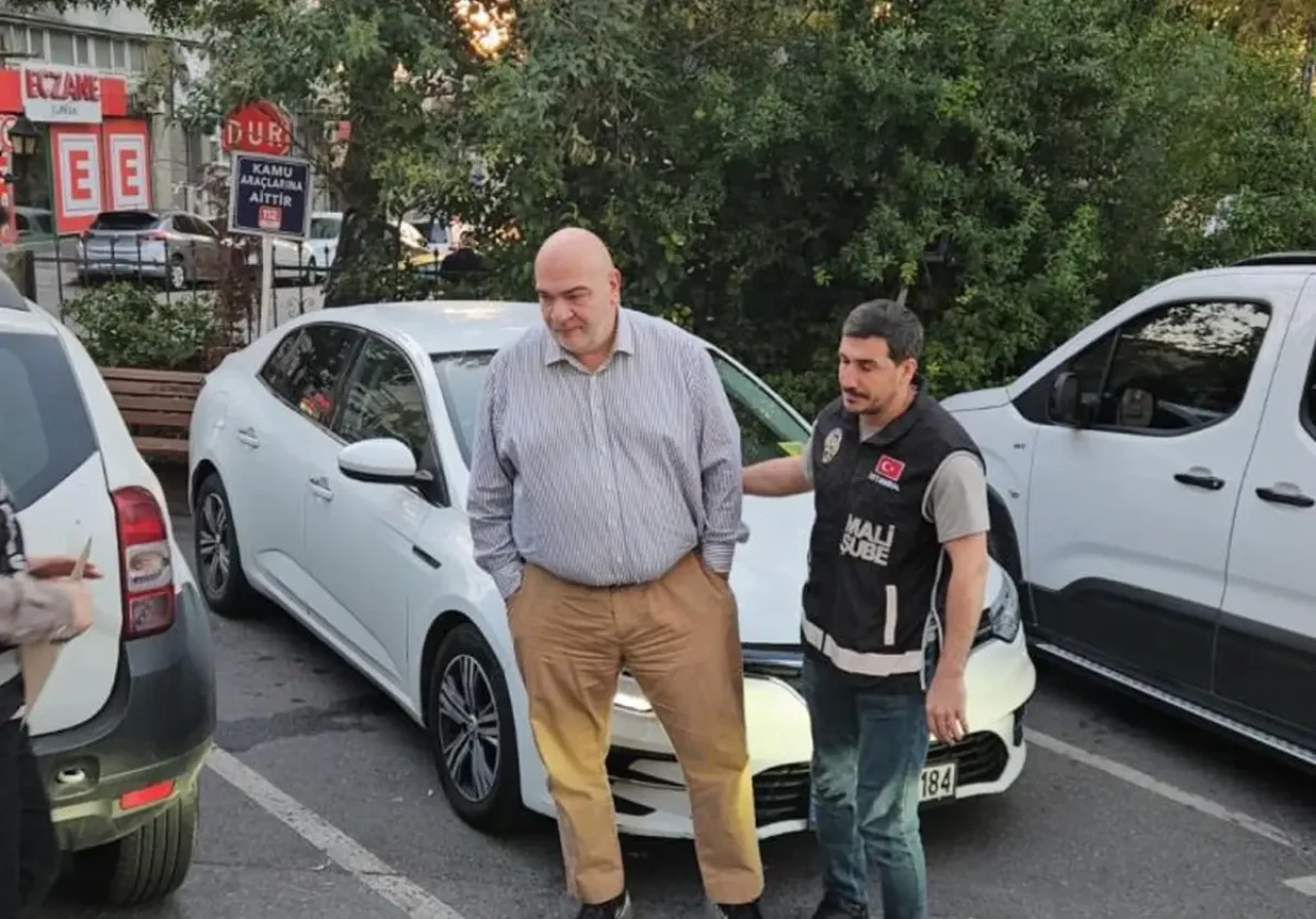 Borsa'da manipülasyon iddiası! Ünlü ekonomist dahil 14 şüpheli gözaltında