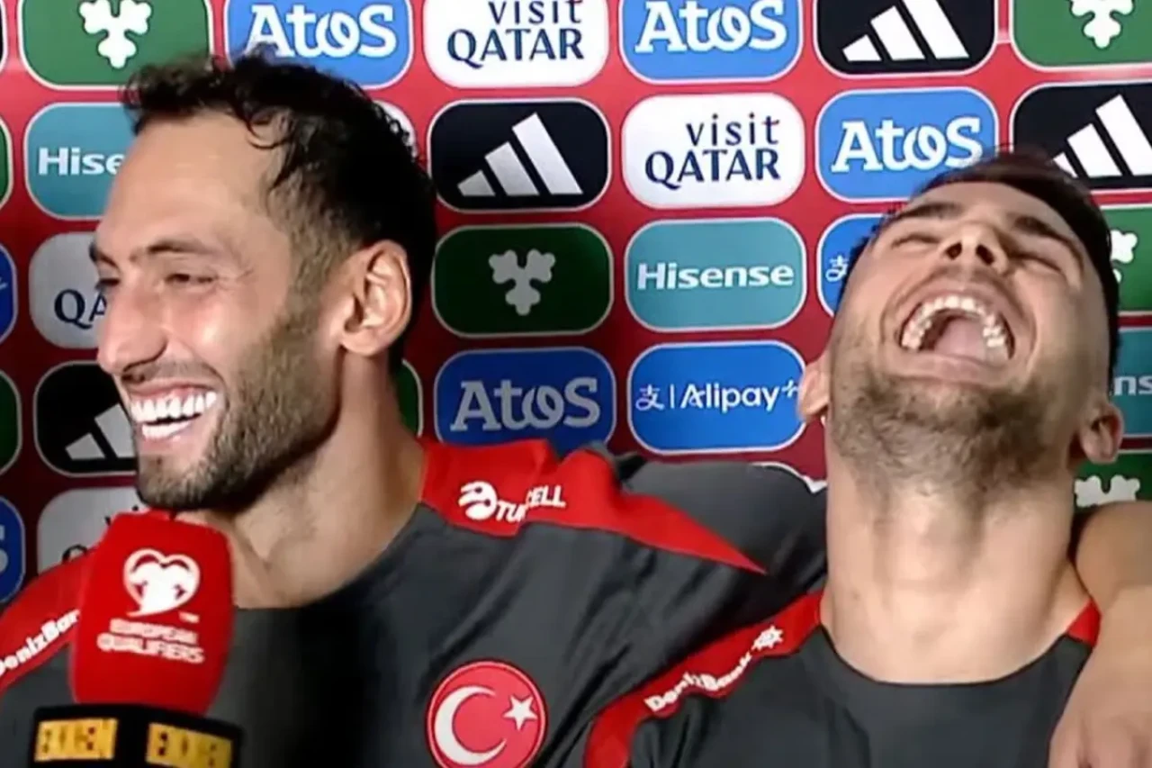 Hakan Çalhanoğlu ve Yunus Akgün'den tartışma iddialarına kahkaha!