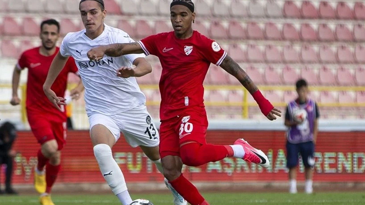 Shakhtar Donetsk, Metalist Kharkiv deplasmanında 1-1 berabere Kaldı