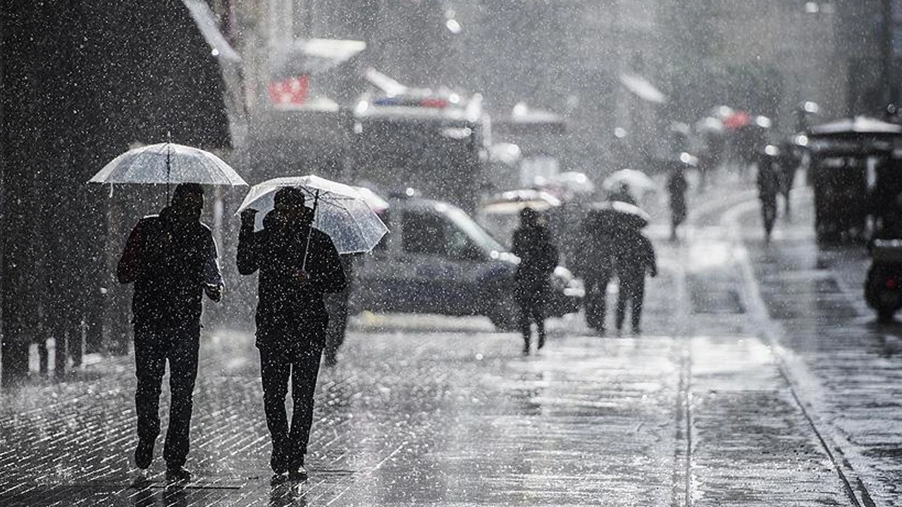 Meteorolojiden İstanbul ve çevre illere kritik sağanak uyarısı