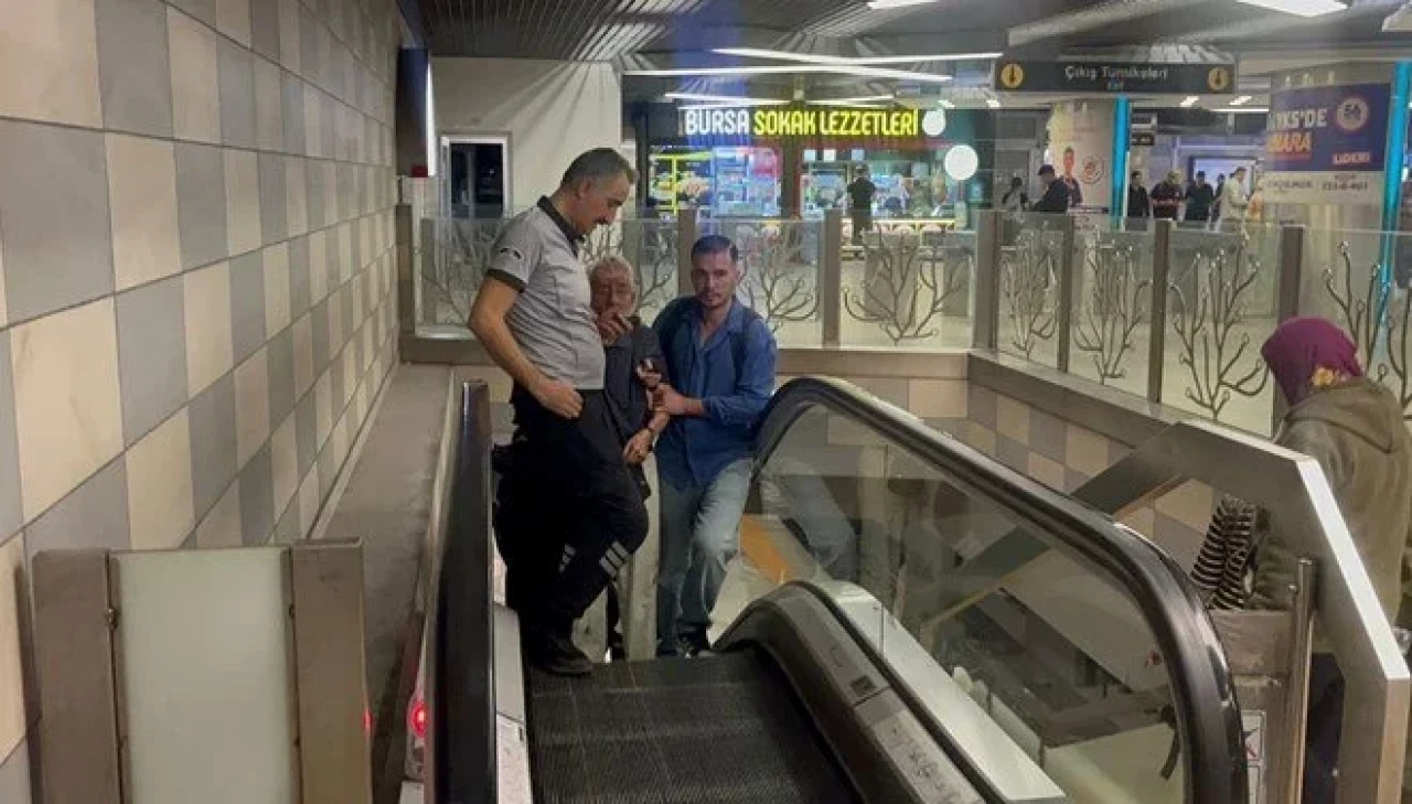 Bursa metrosunda ölümcül şaka: Yaşlı adam raylara düştü