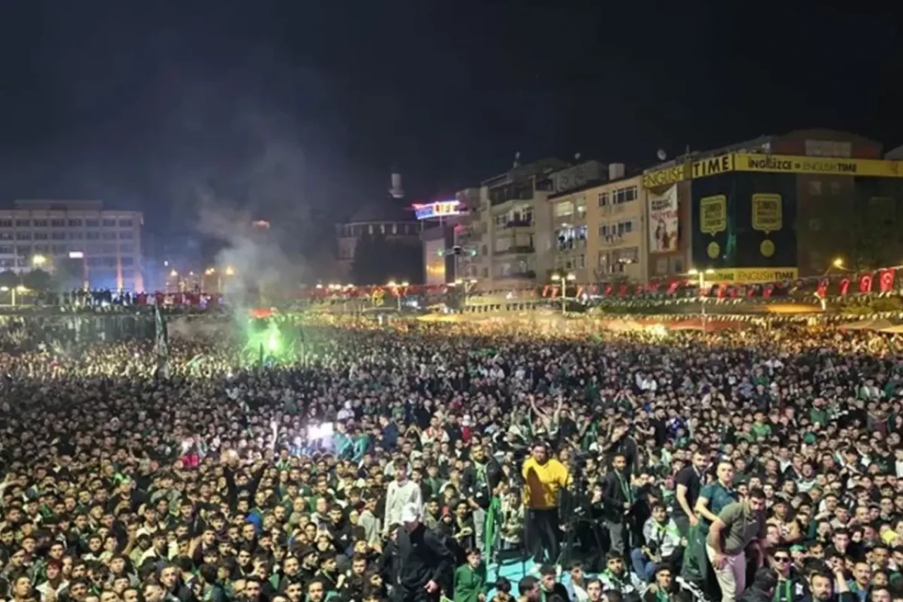 Süper Lig'in henüz 5. haftasında yönetimi istifaya çağırdılar