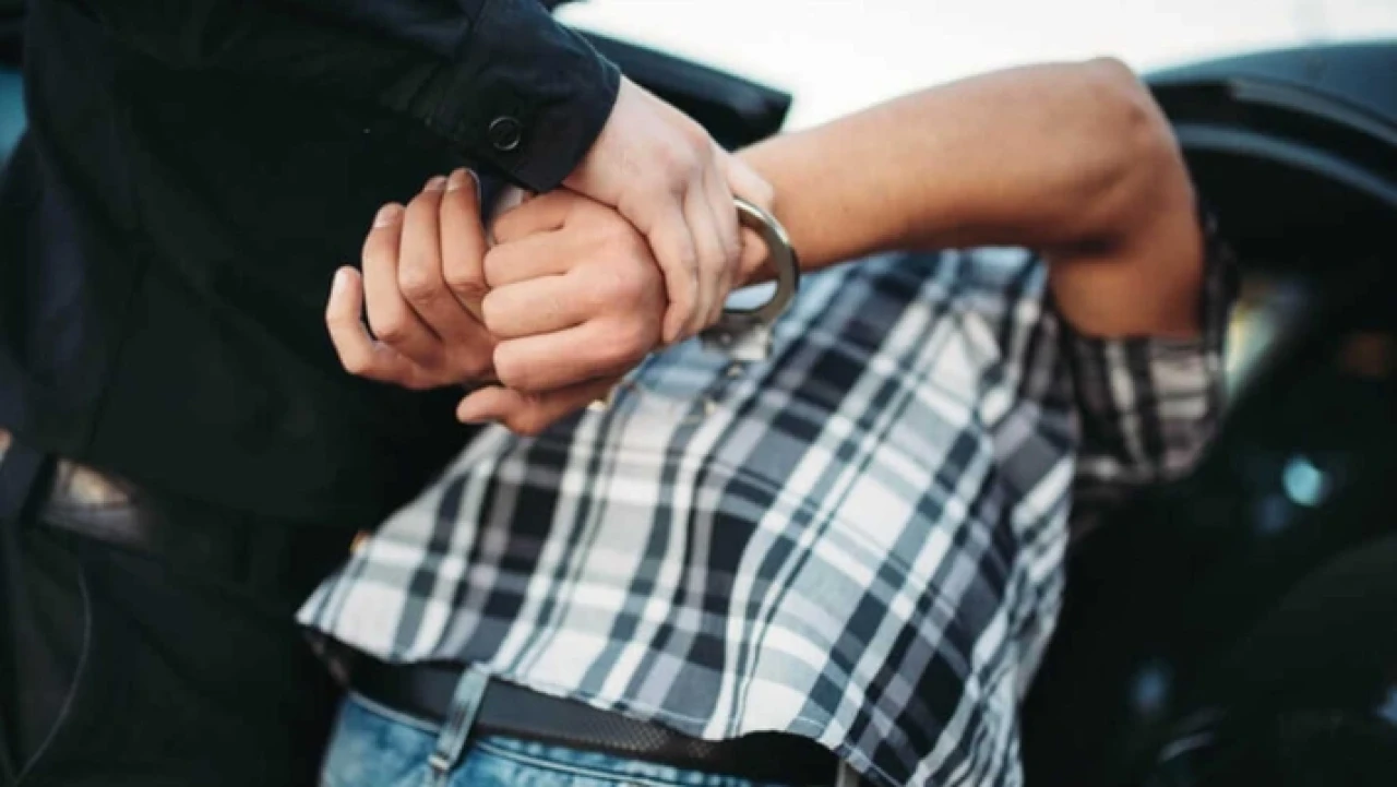 Askeri casusluk soruşturmasında 2 tutuklama!