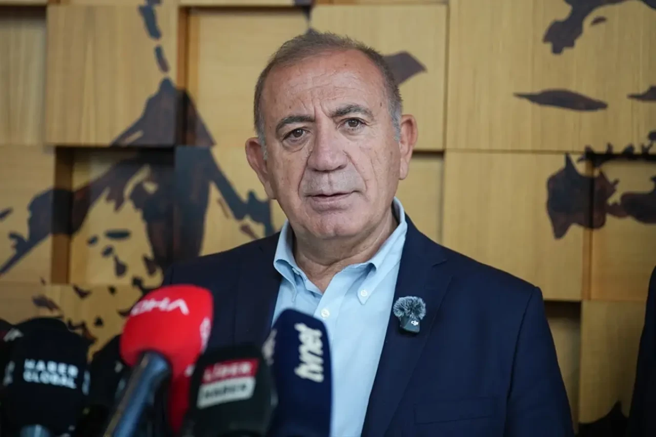 CHP'de beklenen son: Gürsel Tekin dahil 6 ismin bileti kesildi