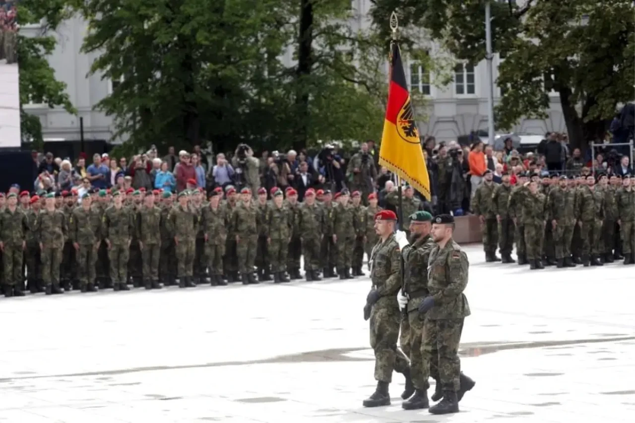 Almanya’da zorunlu askerlik uygulaması yeniden gündeme geldi