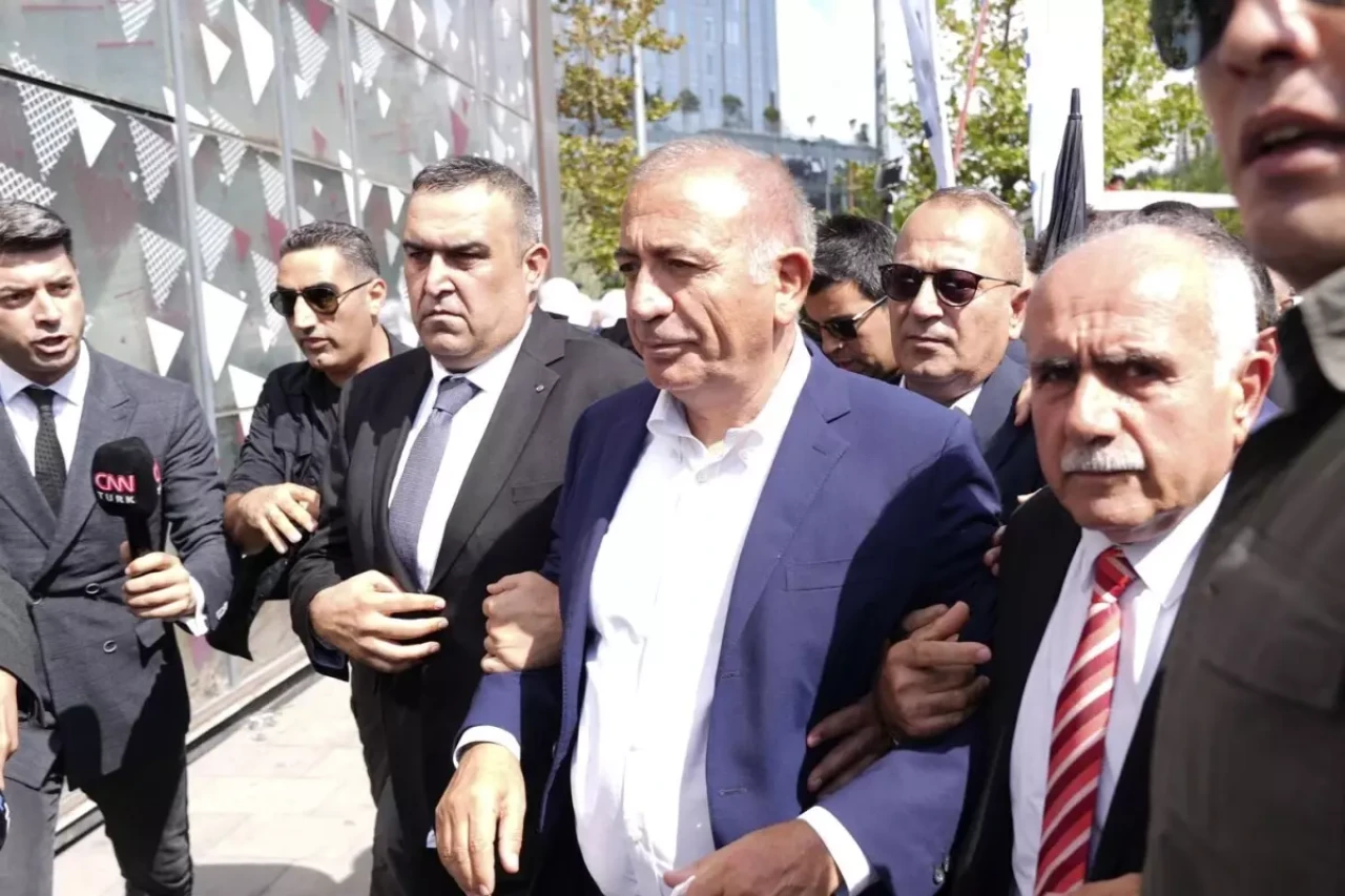 Mahkeme, CHP İstanbul İl Kongresi'nin iptali davasını reddetti