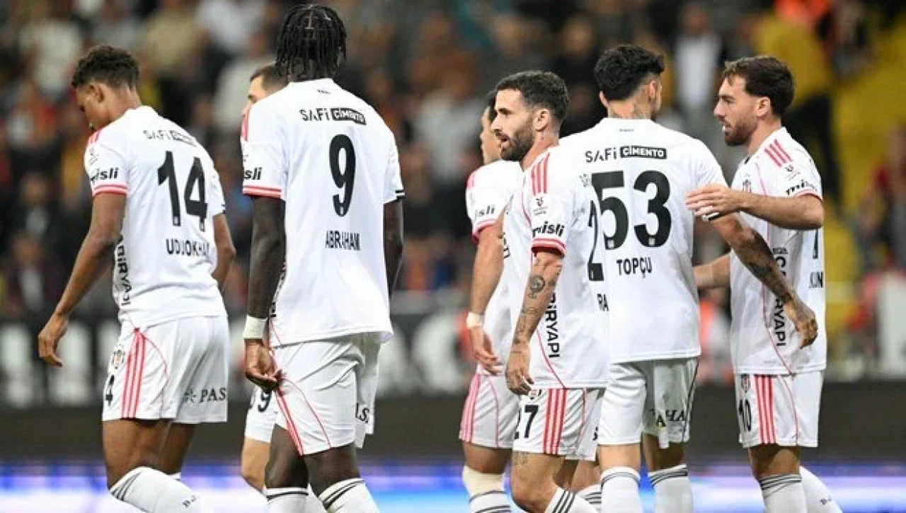 Beşiktaş Kayseri’de farka gitti: Rafa Silva tarihe geçti
