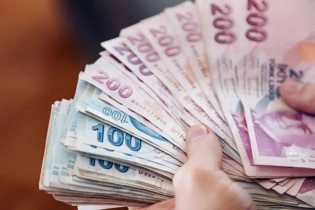 Enflasyon ağustos ayında yüzde 2,04 arttı, yıllık bazda yüzde 32,95 oldu