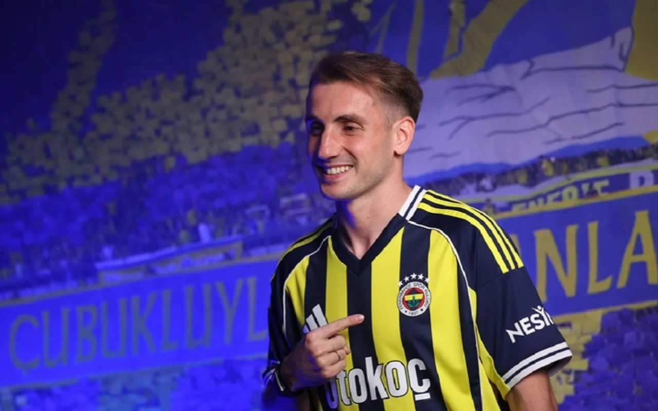 Ünlü Futbolcu Kerem Aktürkoğlu'nun İstanbul'daki evi görüntülendi!