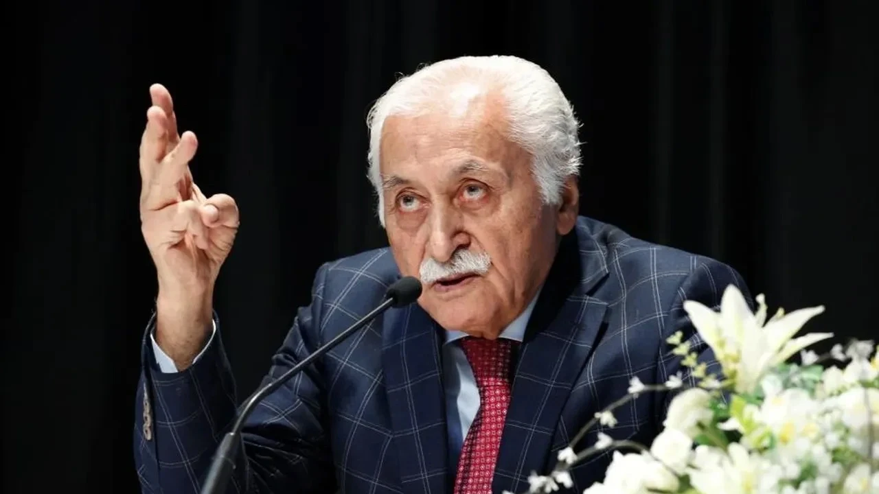 Türk edebiyatının usta ismi Yavuz Bülent Bakiler hayatını kaybetti