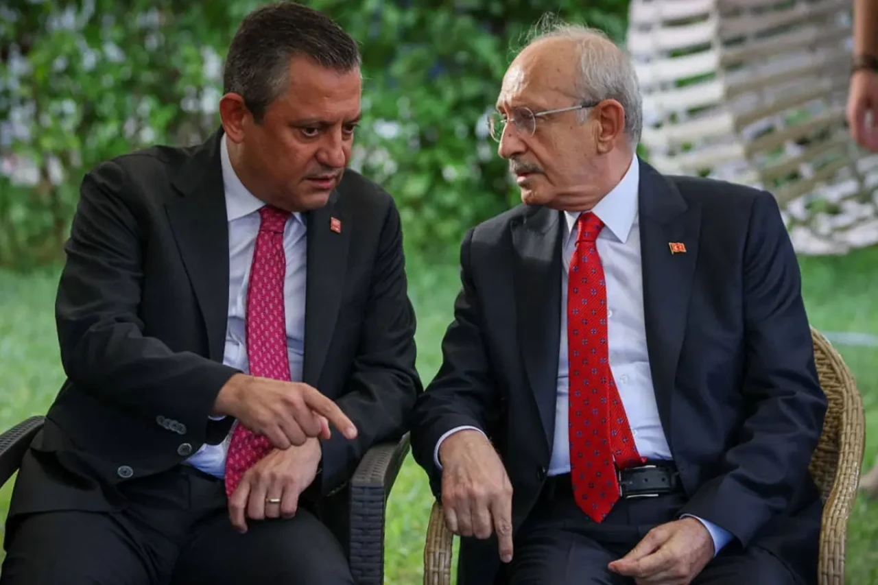 Kılıçdaroğlu ve Özgür Özel'den sürpriz buluşma