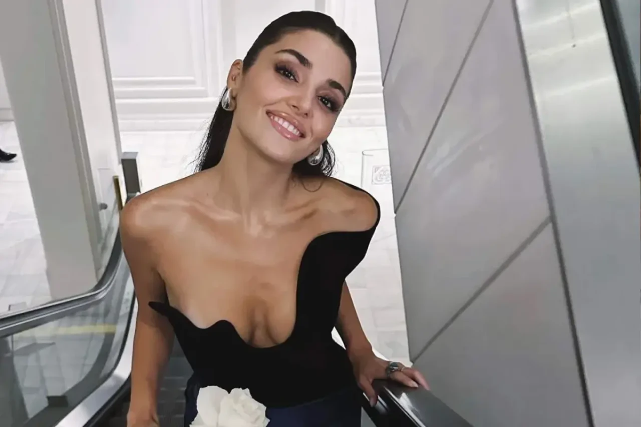 Hande Erçel Osmanlı sultanı imajıyla görenleri büyüledi