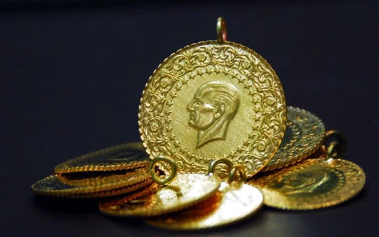 Altın fiyatını gören inanamıyor! "Asıl bomba 2026'da" diyerek çıldırtan rakamı açıkladı