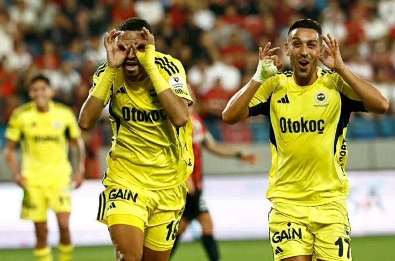 Fenerbahçe Trabzonspor maçı ne zaman? Tarih, saat ve yayın bilgileri! Hangi kanalda?