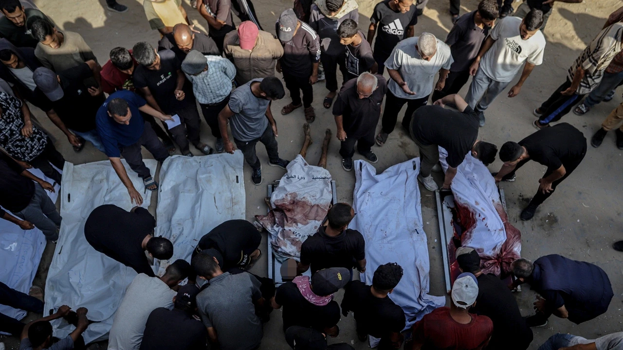 İsrail’in Gazze’ye saldırılarında 74 Filistinli hayatını kaybetti