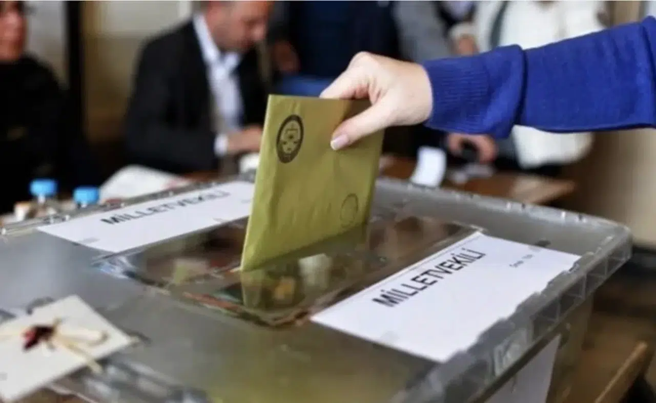 Betimar anketinde AK Parti ile CHP arasındaki fark açılıyor