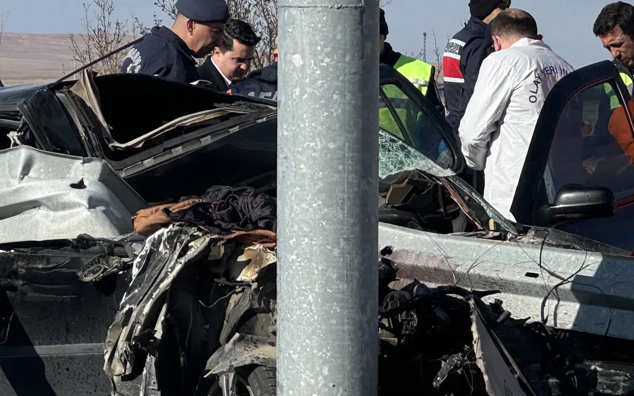 Karaman’da feci kaza: Anne ve baba hayatını kaybetti