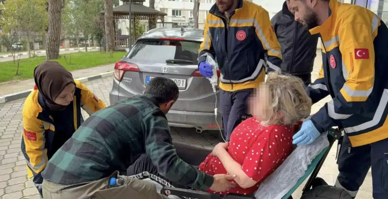 Duruşmada fenalaşan hamile şüpheli hastaneye kaldırıldı