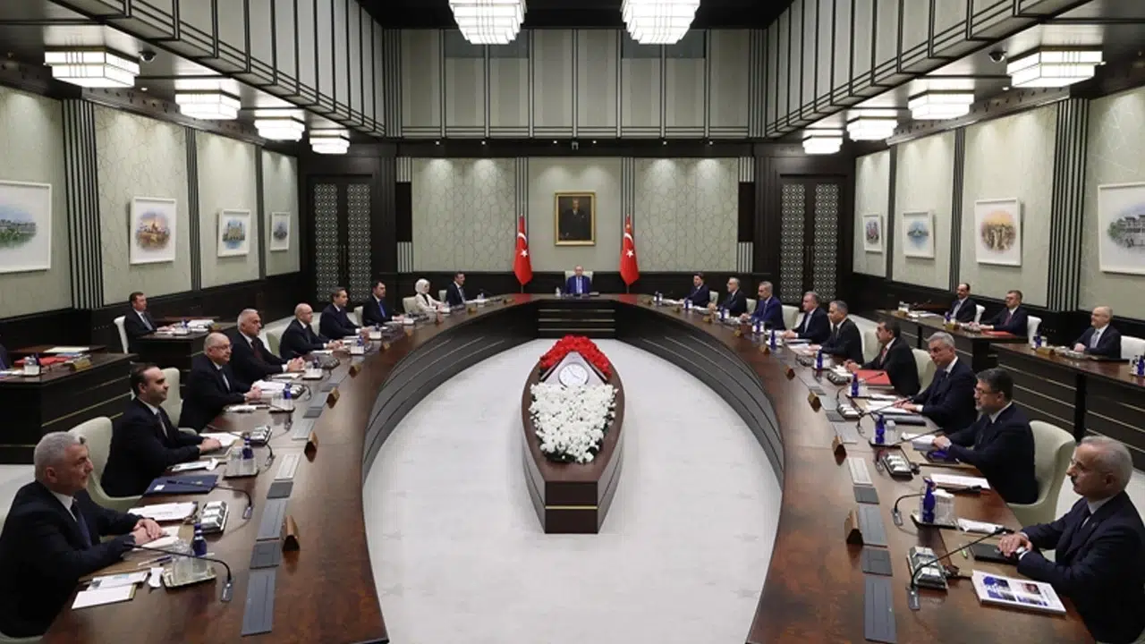 Cumhurbaşkanlığı kabinesi toplandı: Emekli bayram ikramiyesi gündemde