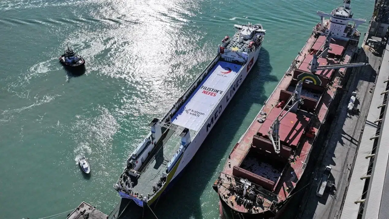 Mersin'den yola çıktı! Gazze'ye insani yardım taşıyan Türk Kızılayının 21. İyilik Gemisi umut taşıyor