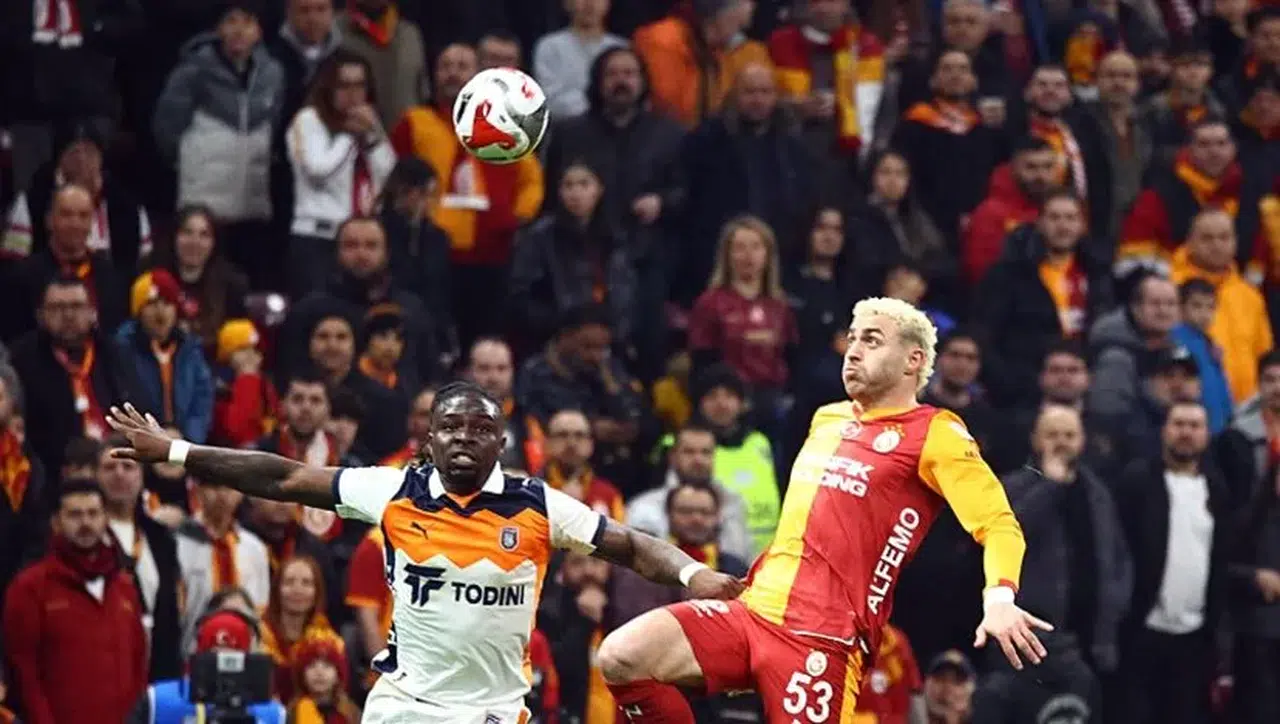 Galatasaray Başakşehir maç özeti 3-0 Aslan farkı 7 puana çıkardı