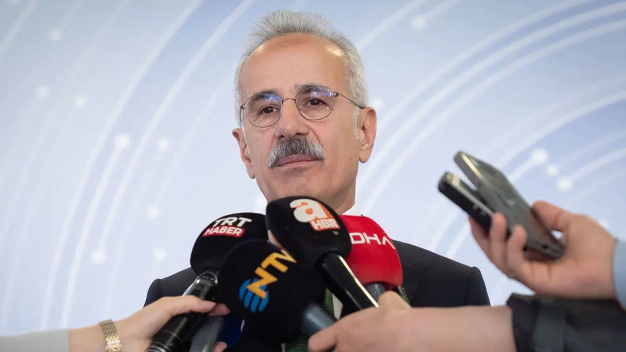 Bakan Uraloğlu açıkladı: İstanbul’a yeni metro istasyonları geliyor