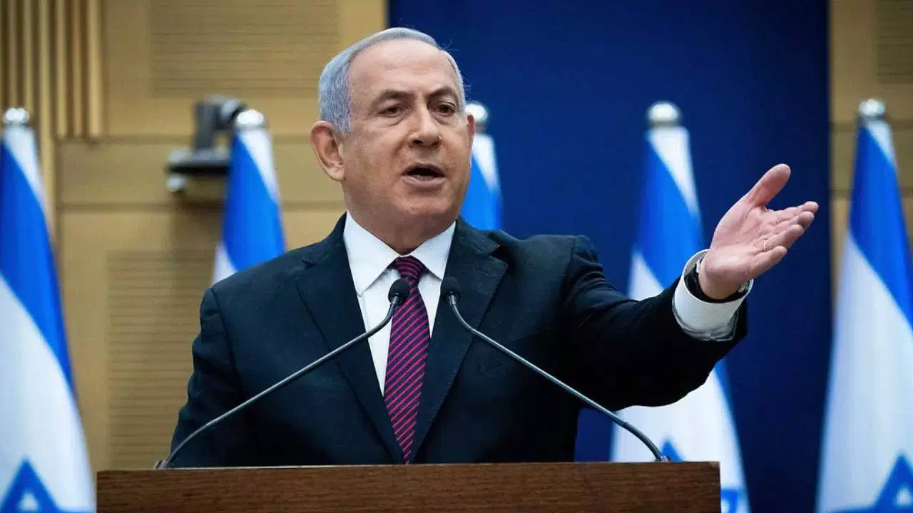 Netanyahu İran halkına 'sokağa dökülün' çağrısında bulundu: "Binlerce hedefi vuracağız"