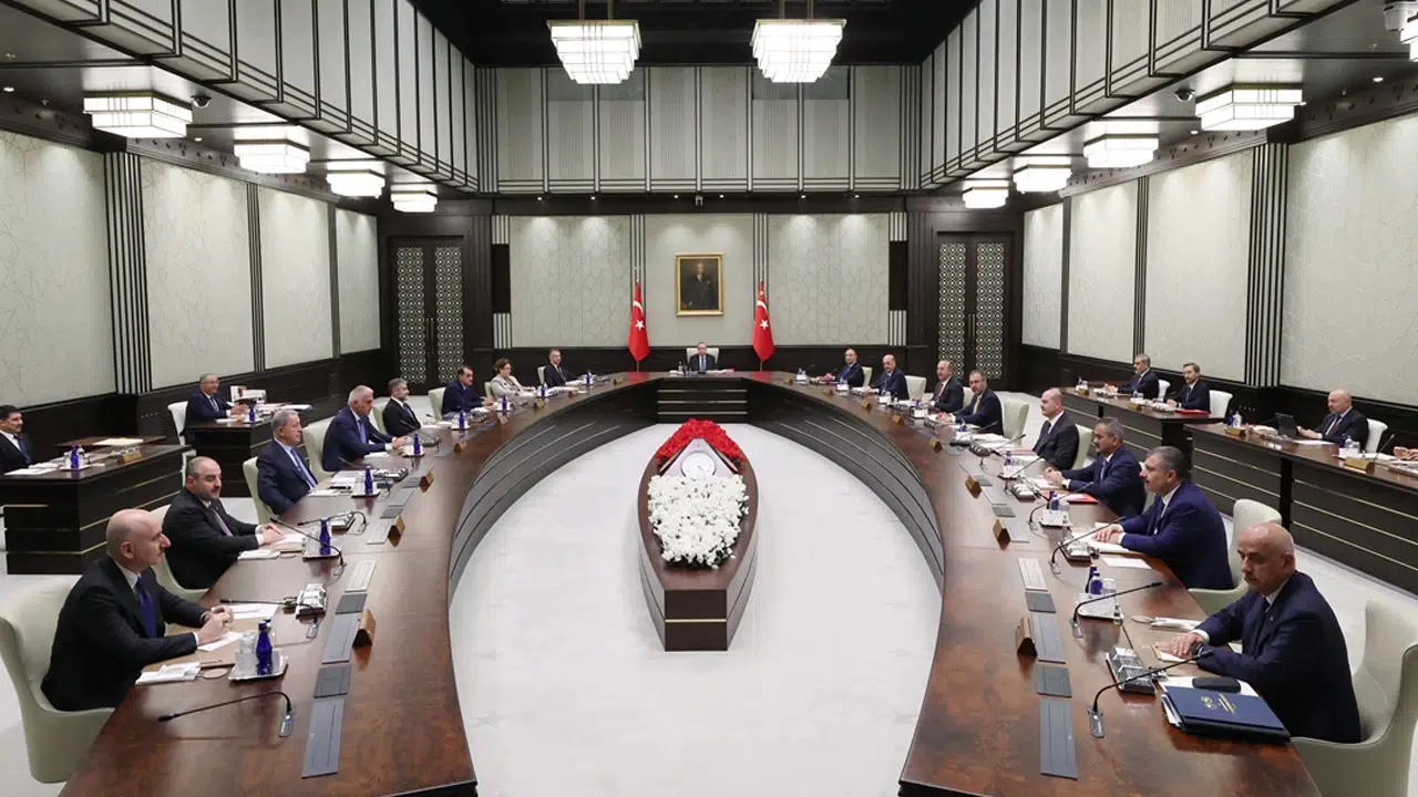 Kabine bugün toplanıyor, gündem çok yoğun! İşte masadaki konular