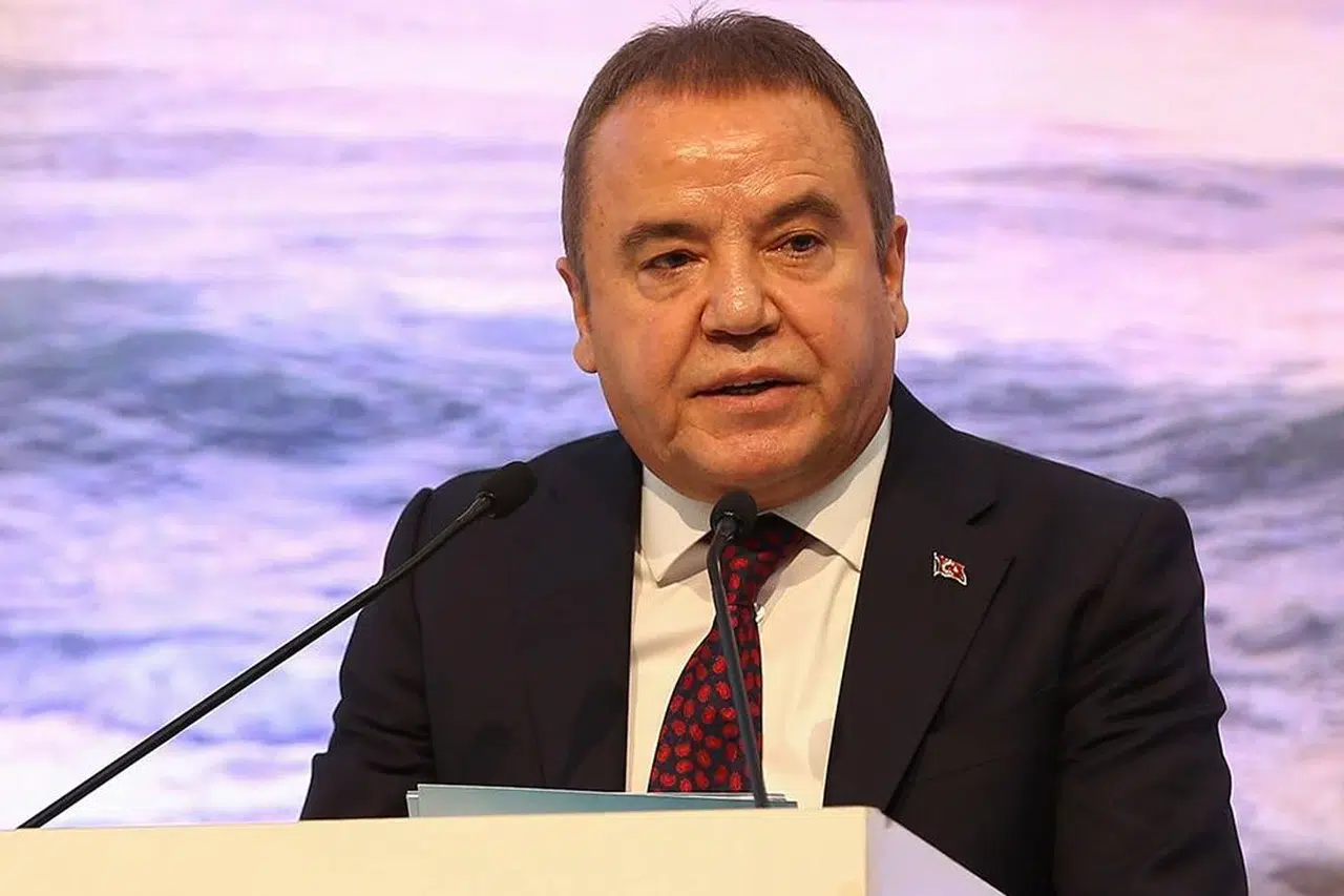 9 ay sonra ilk kez görüntülendi: Muhittin Böcek değişimiyle şaşırttı