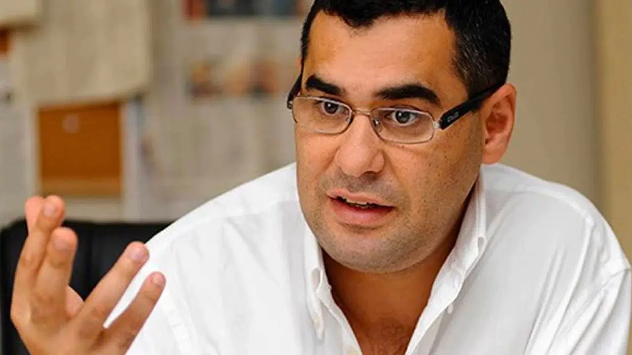 Enver Aysever davasında karar açıklandı: 10 ay hapis cezası, tahliye edildi