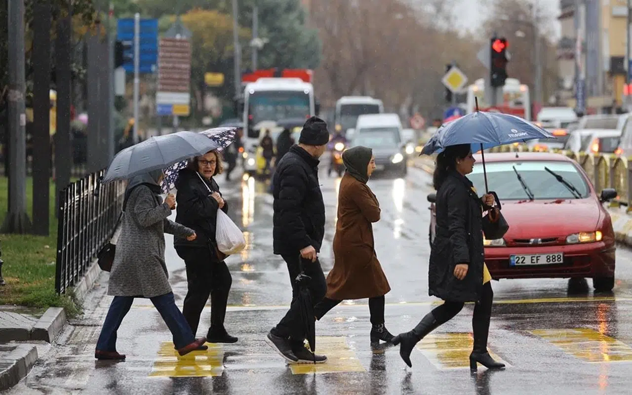 Meteoroloji’den hafta sonu uyarısı: 12 il için sarı kodlu alarm verildi