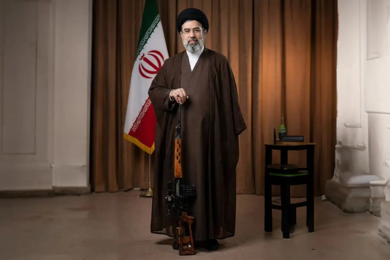 ABD basınından çok konuşulacak iddia: Mücteba Hamaney ilk saldırıda öldü