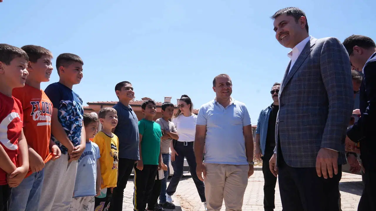 Bakan Kurum’dan milli maç öncesi anlamlı paylaşım: Zey Köyü mesajı