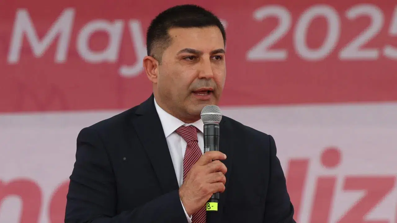 Son dakika... Kuşadası Belediye Başkanı Ömer Günel gözaltına alındı