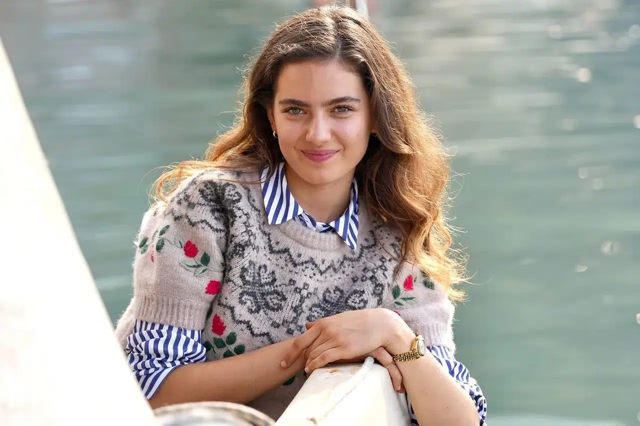 Ava Yaman'ın iftar davetinde giydiği kıyafet olay oldu