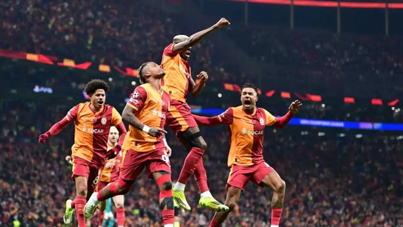 Şampiyonlar Ligi’nde Galatasaray Liverpool’u bir kez daha devirdi