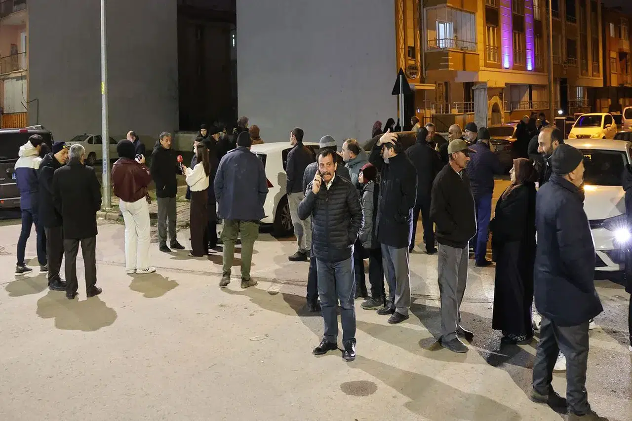 Umreye gitmek için yola çıkan 125 vatandaş, kendilerini karakolda buldu!