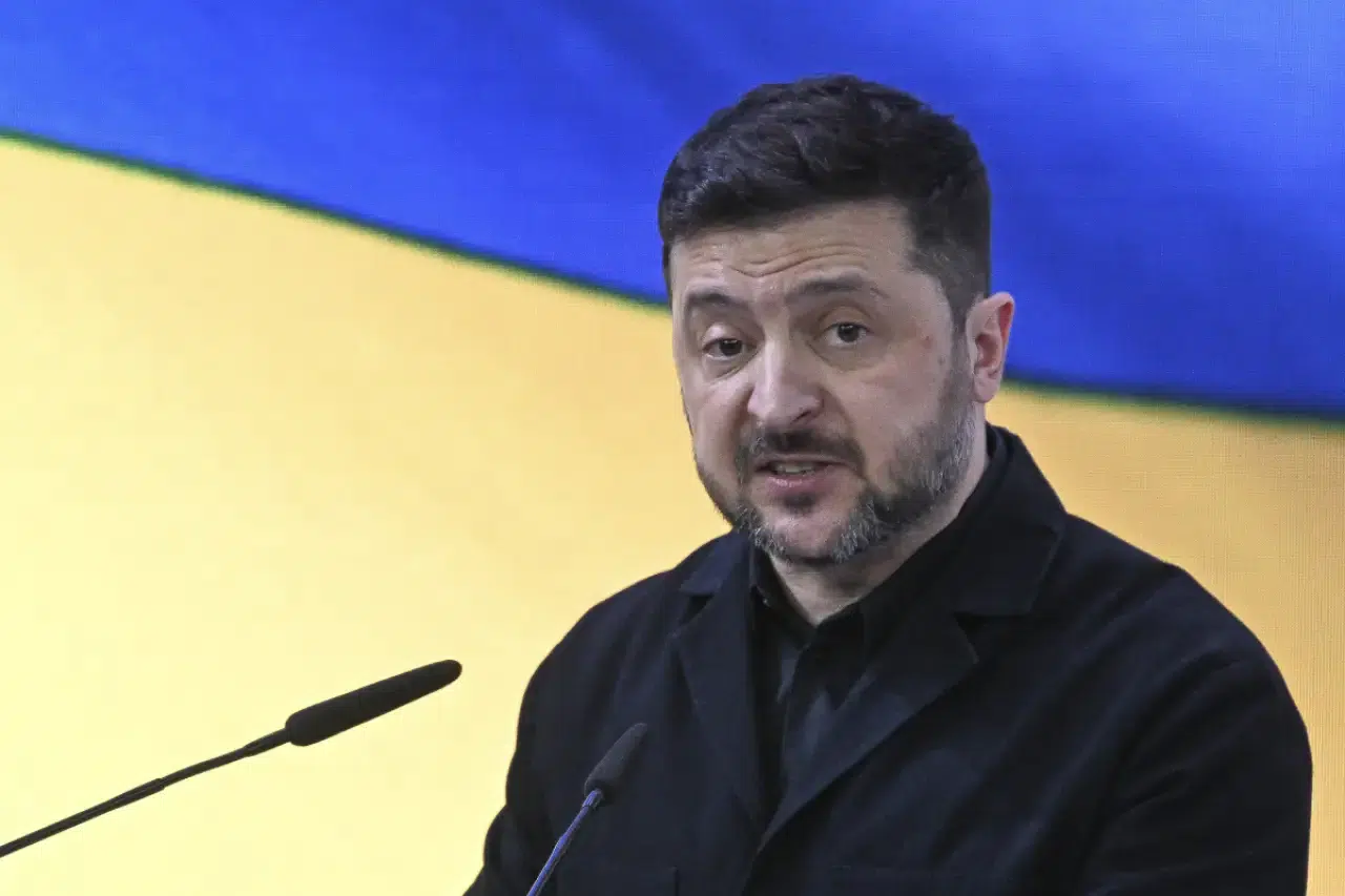 Zelenskiy’den üçlü müzakere açıklaması: "Barış görüşmeleri ertelendi"