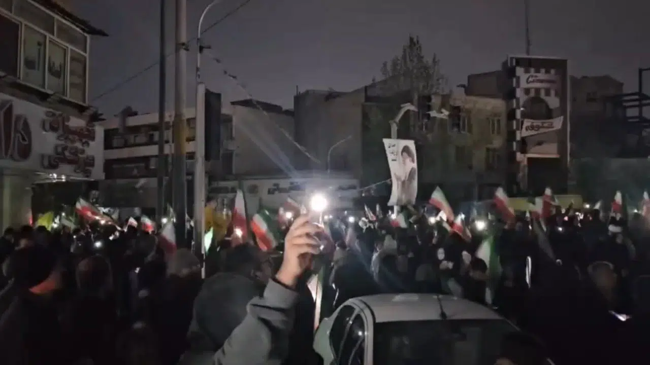 İran’da elektrik tesislerine saldırı! Tahran karanlığa gömüldü