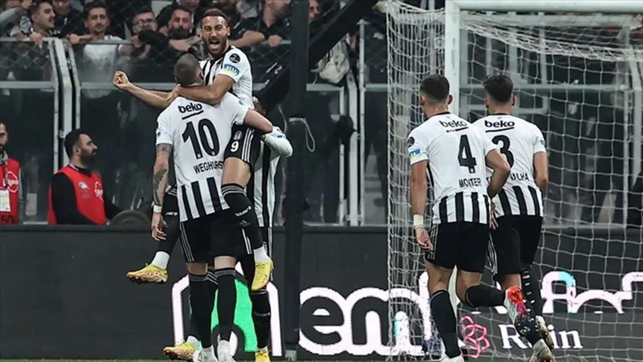 Beşiktaş, Süper Lig'de yarın Gençlerbirliği'ne konuk olacak