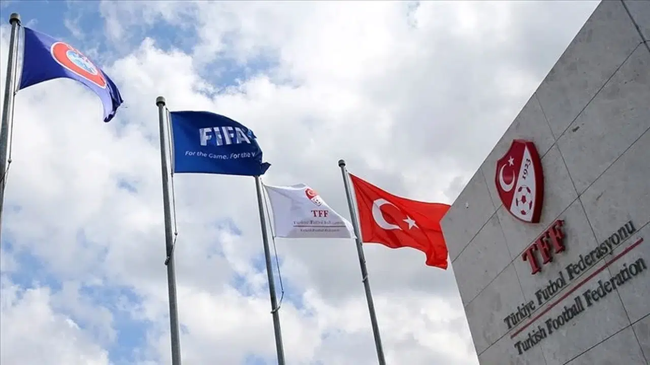 TFF'den tarihi değişiklik: Yayın gelirleri yeniden düzenleniyor