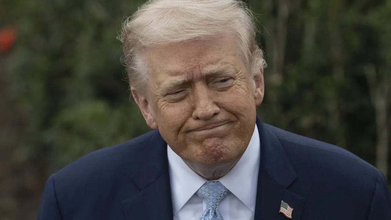 Trump’tan Hürmüz Boğazı çıkışı: İran’a sert uyarı yaptı