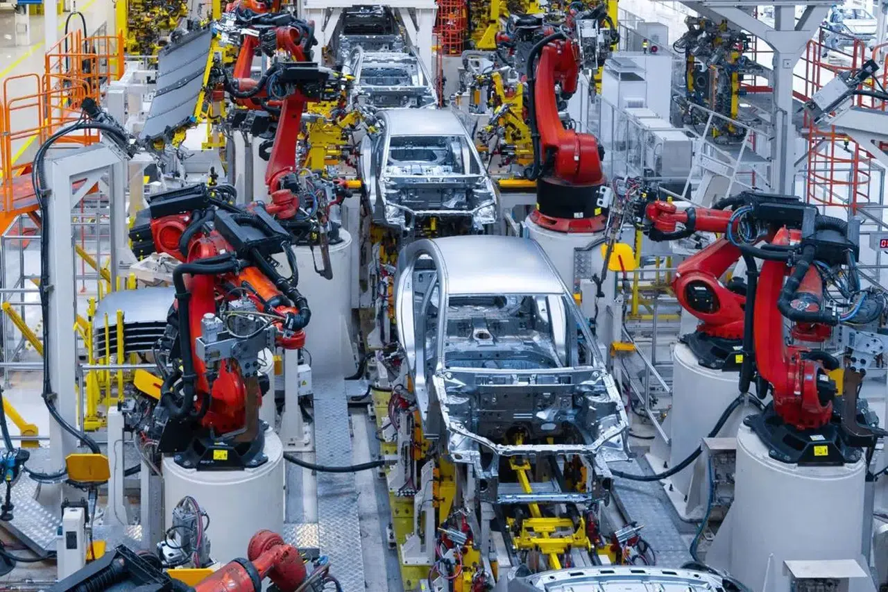 Japon otomotiv devi o ilimize, fabrika kuruyor